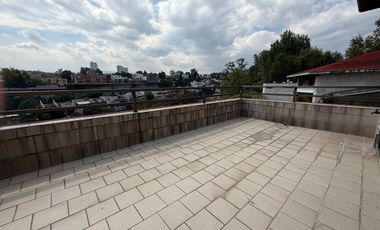 Casa en venta en Bosque de la Lomas. Bosque de Naranjos. Jardin