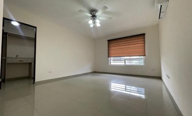 Casa en venta en Cerradas de Cumbres, sector Verona, Monterrey NL