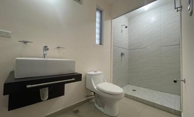 Casa en venta en Cerradas de Cumbres, sector Verona, Monterrey NL