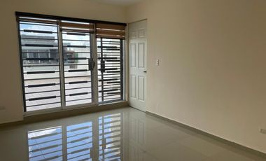 Casa en venta en Cerradas de Cumbres, sector Verona, Monterrey NL