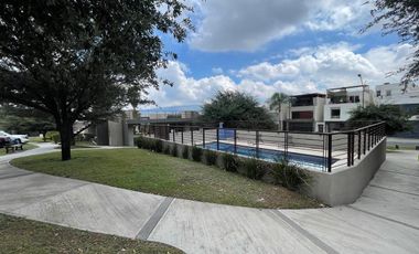 Casa en venta en Cerradas de Cumbres, sector Verona, Monterrey NL