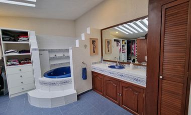 Casa en Venta en San Lucas Xochimanca, Xochimilco, CDMX.