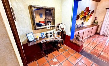 Casa en venta en Tapalpa centro, 2 recámaras y terraza