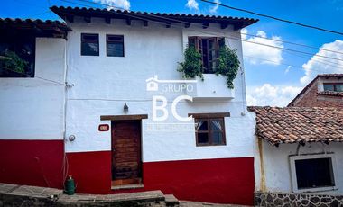 Casa en venta en Tapalpa centro, 2 recámaras y terraza