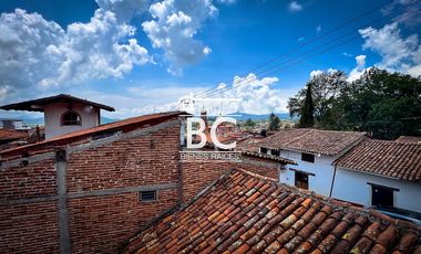 Casa en venta en Tapalpa centro, 2 recámaras y terraza