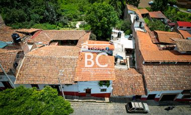 Casa en venta en Tapalpa centro, 2 recámaras y terraza