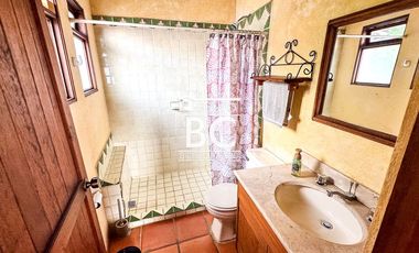 Casa en venta en Tapalpa centro, 2 recámaras y terraza