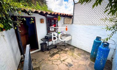 Casa en venta en Tapalpa centro, 2 recámaras y terraza