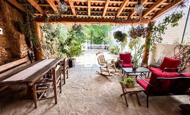 Casa en venta en Tapalpa centro, 2 recámaras y terraza