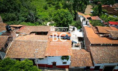 Casa en venta en Tapalpa centro, 2 recámaras y terraza