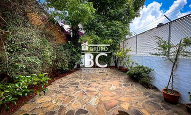 Casa en venta en Tapalpa centro, 2 recámaras y terraza