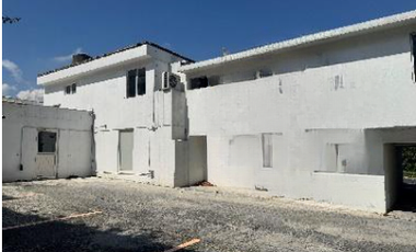 EDIFICIO COMERCIAL Y DE OFICINAS EN VENTA EN FRACCIONAMIENTO CONTRY LA SILLA, GUADALUPE, NUEVO LEÓN