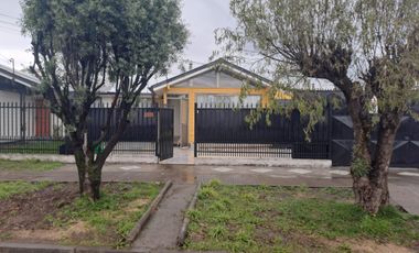 SE VENDE CASA REMODELADA EN VICTORIA