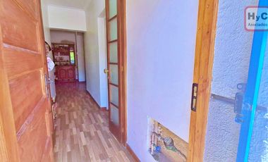 Hogar familiar: luminoso, seguro y con patio