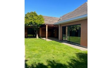 Casa Las Parcelas del Parque, Talca