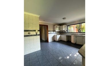 Casa Las Parcelas del Parque, Talca