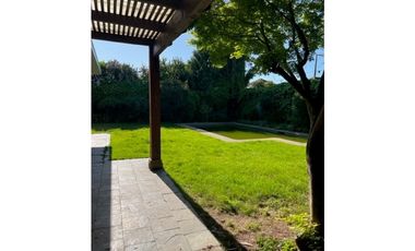 Casa Las Parcelas del Parque, Talca