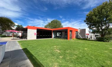 CASA EN RENTA SOLARES SAVEIRA