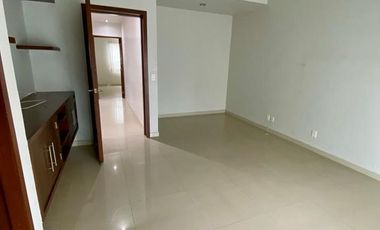 CASA EN RENTA SOLARES SAVEIRA