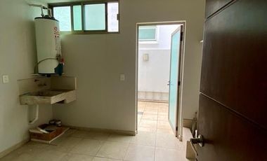 CASA EN RENTA SOLARES SAVEIRA