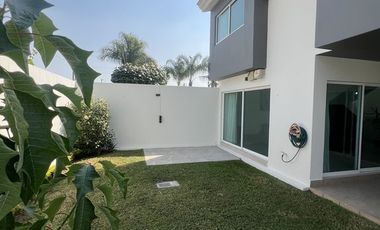 Residencia de Lujo Amueblada en Bosques de Santa Anita