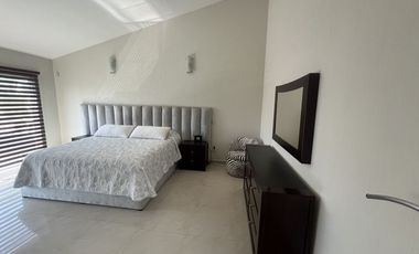 Residencia de Lujo Amueblada en Bosques de Santa Anita