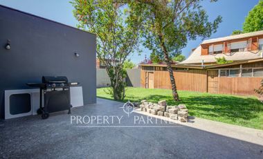 Arriendo, Exclusiva Casa Remodelada, en el mejor sector de providencia.