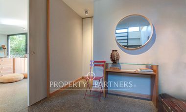 Arriendo, Exclusiva Casa Remodelada, en el mejor sector de providencia.