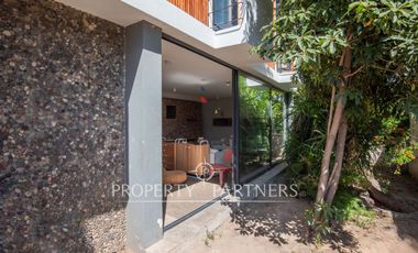 Arriendo, Exclusiva Casa Remodelada, en el mejor sector de providencia.