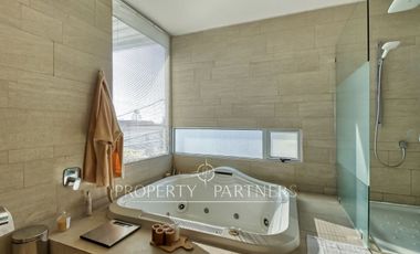 Moderna casa en venta en Jardines del Sur