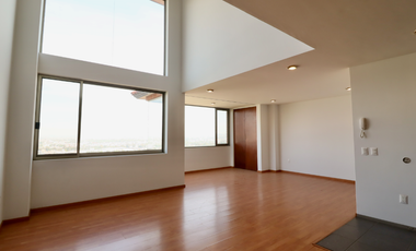 DEPARTAMENTO EN RENTA LA PALOMA, PENTHOUSE.