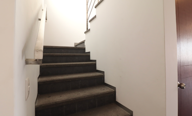 DEPARTAMENTO EN RENTA LA PALOMA, PENTHOUSE.