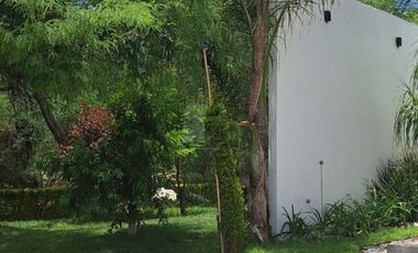 Venta de Terreno Residencial en Fraccionamiento Ruscello