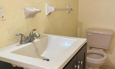 Casa En Renta En Álamo Industrial.