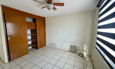 Casa En Renta En Álamo Industrial.