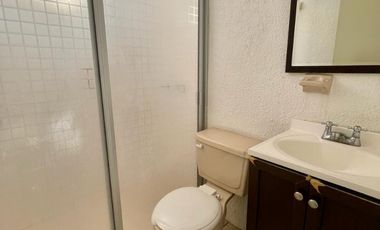 Casa En Renta En Álamo Industrial.