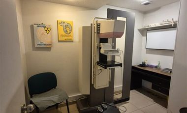 Local Comercial en Venta en YUNGAY 475. Edificio Medico Escorial