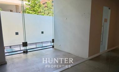 Local Comercial en Arriendo en Nueva Costanera / Avda Vitacura