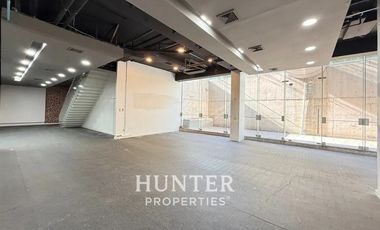 Local Comercial en Arriendo en Nueva Costanera / Avda Vitacura