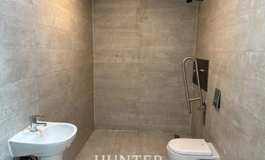 Local Comercial en Arriendo en Nueva Costanera / Avda Vitacura