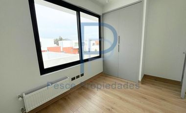 MODERNA CASA A ESTRENAR! ESTILO MEDITERRÁNEO EN CONDOMINIO