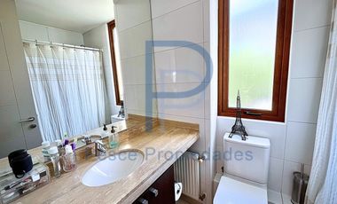 HERMOSA CASA ESTILO MEDITERRÁNEA CONDOMINIO SEGURIDAD 24/7