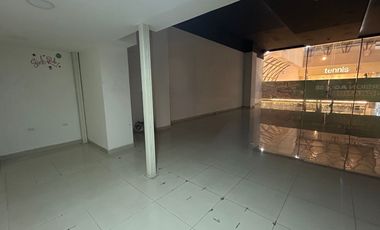 LOCAL EN ARRIENDO EN AV 30 DE AGOSTO/PEREIRA