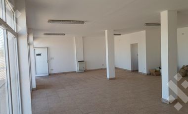 En Venta 3 (o 4) Locales a Estrenar en Fernandez Oro. / Apto para seguir construyendo!!!
