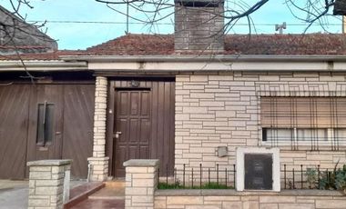 Casa en venta - 5 Dormitorios 3 Baños - Cochera - 200Mts2 - San Patricio, Mar del Plata