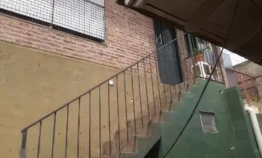 Casa en venta - 6 Dormitorios 4 Baños - 230Mts2 - Don Torcuato
