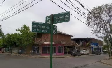 Casa en venta - 6 Dormitorios 4 Baños - 230Mts2 - Don Torcuato
