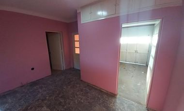 Casa en venta - 2 Dormitorios 1 Baño - Cochera - 360Mts2 - San Carlos de Bolívar
