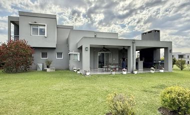 Casa de 5 Ambientes en Venta en La Reserva Cardales