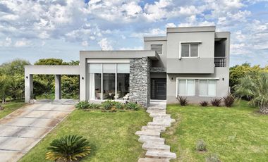 Casa de 5 Ambientes en Venta en La Reserva Cardales